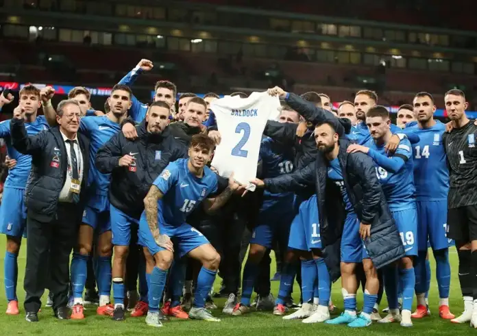 Ανατριχίλα προκαλεί η ομιλία του Μπακασέτα στα αποδυτήρια – «Ο Τζορτζ υπήρξε πάντα πρότυπο για την ομάδα μας»