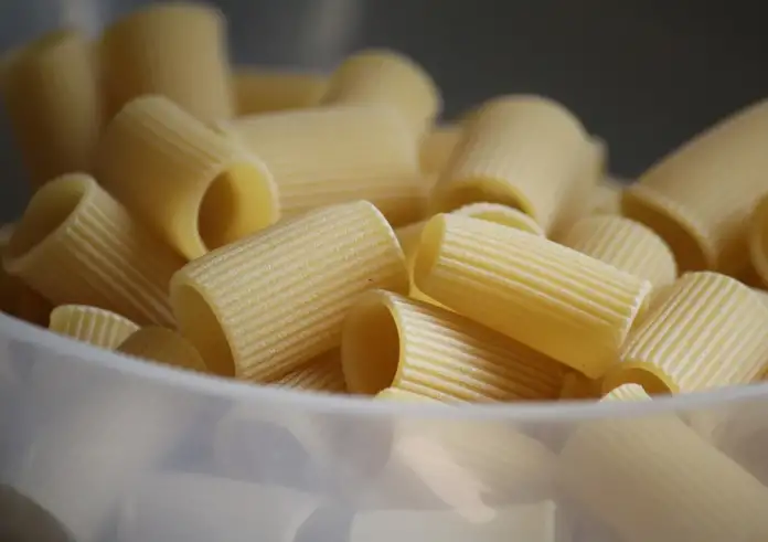 Τι ώρα να τρώτε υδατάνθρακες για ευκολότερη απώλεια κιλών