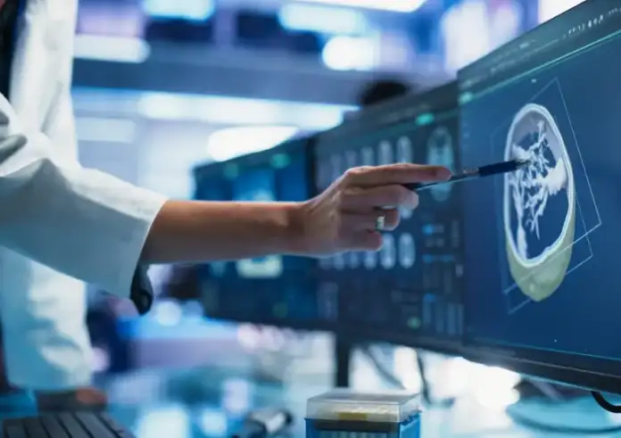 Επιστήμονας αποκαλύπτει πώς νίκησε τον καρκίνο τελικού σταδίου με μια απίστευτη νέα θεραπεία