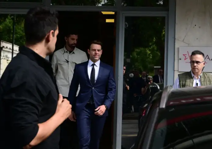 ΣΥΡΙΖΑ: Σύγκρουση για SMS αποχής Κασσελακικών από την ΚΕ – Για «προβοκάτσια» μιλά η πλευρά Κασσελάκη