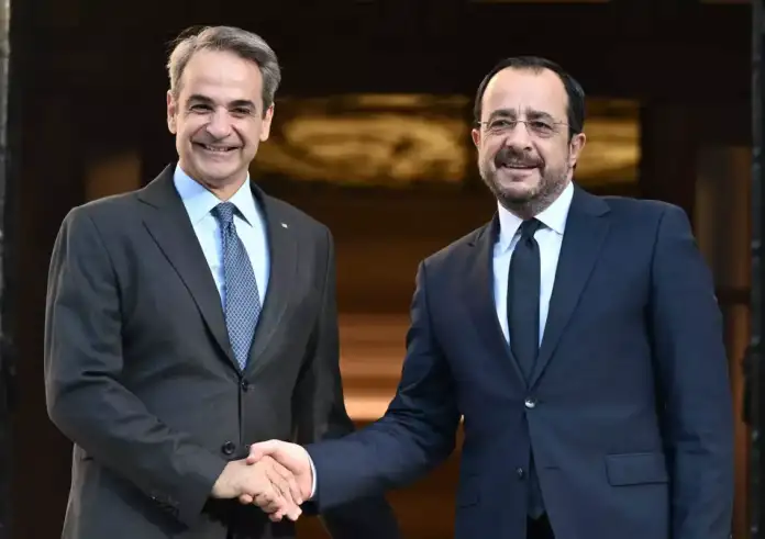 Κυριάκος Μητσοτάκης σε Νίκο Χριστοδουλίδη: Έχει έρθει η ώρα για λύση του Κυπριακού