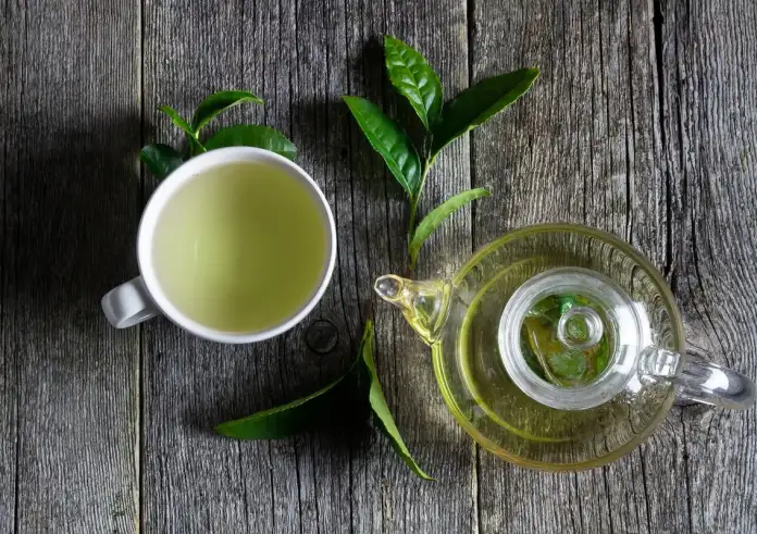 Το ρόφημα που δρα σαν φυσικός λιποδιαλύτης και βοηθάει στο αδυνάτισμα