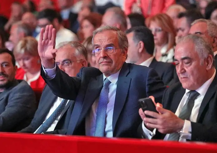 Διαγραφή Σαμαρά: Φουντώνουν τα σενάρια για νέο κόμμα