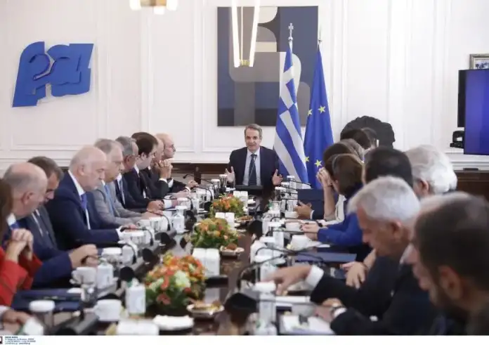 Ανασχηματισμός:  Ποιοι φεύγουν, ποιοι μένουν και ποιοι είναι οι αμετακίνητοι