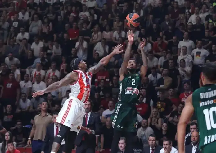 Απέδρασε με το διπλό από το Βελιγράδι ο Παναθηναϊκός – Επικράτησε του Ερυθρού Αστέρα με 81-77