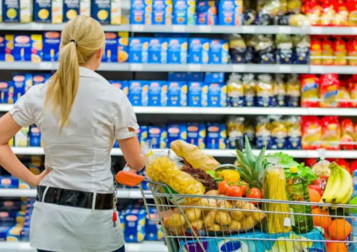 Σούπερ μάρκετ: Μειώσεις τιμών έως 8% σε περισσότερους από 2.000 κωδικούς προϊόντων – Η λίστα