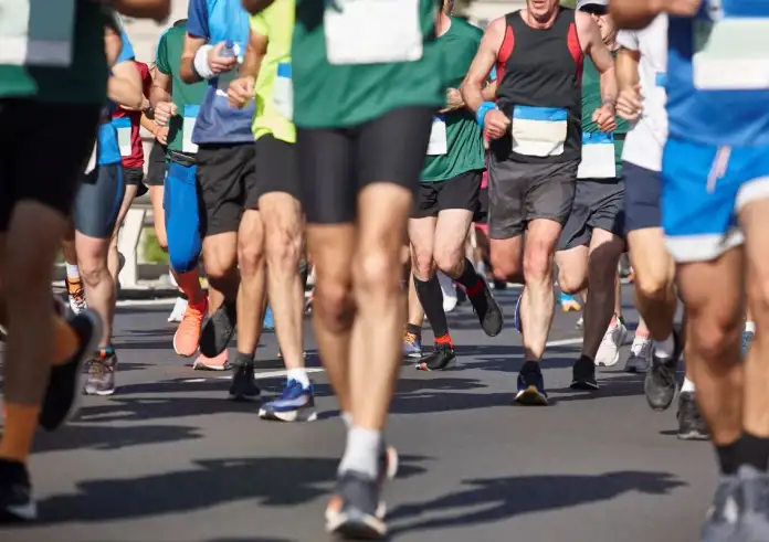 Μαραθώνιος Αθηνών: Έναρξη με δύο αγώνες 5 χλμ. – Ποιοι δρόμοι είναι κλειστοί και πού εντοπίζονται καθυστερήσεις