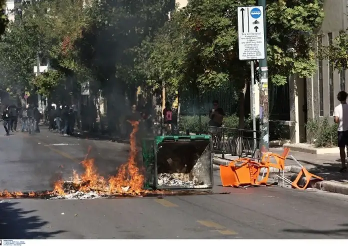 Επεισόδια στην ΑΣΟΕΕ – Κλειστή η Πατησίων