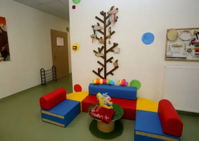 Χολαργός: «Έχω καταρράκτη στα μάτια και δεν είδα το παιδί στο πρόσωπο» – Τι λέει ο παππούς που παρέλαβε λάθος βρέφος