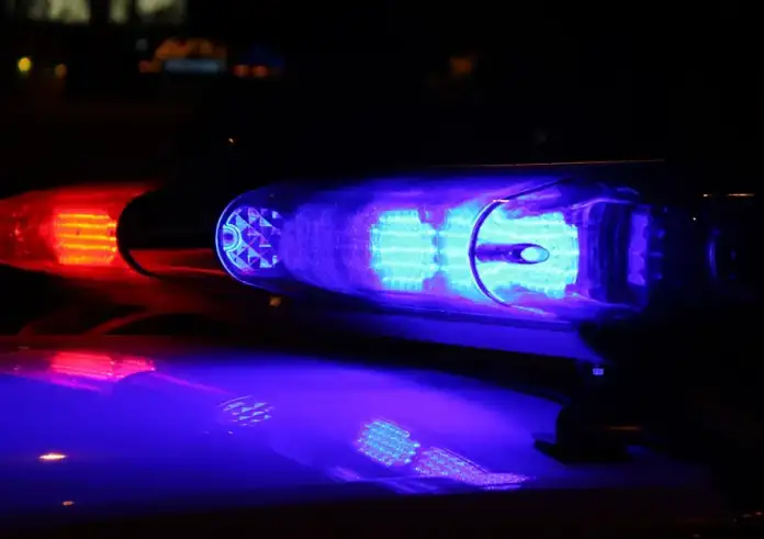 Απόπειρα δολοφονίας στα Άνω Λιόσια: Γάζωσαν με καλάσνικοφ πολυτελές ΙΧ