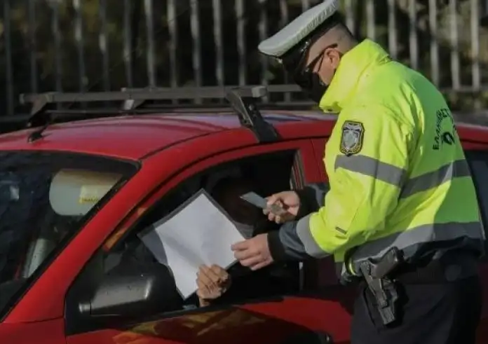 Πρόστιμο 400 ευρώ για όσους δεν έχουν αυτό το χαρτί στο αυτοκίνητο