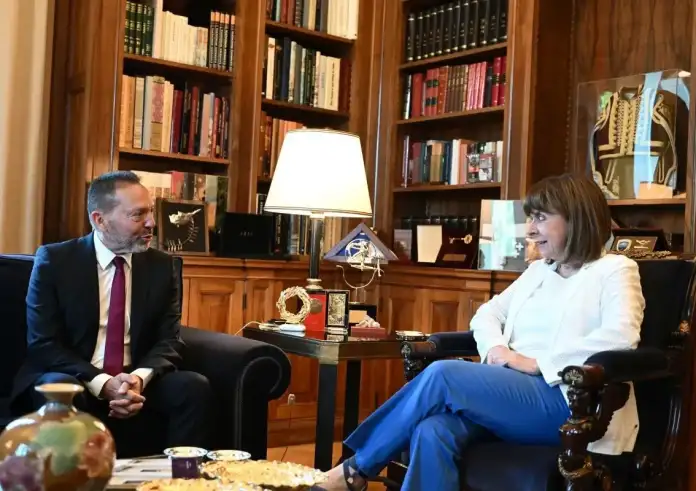 Σακελλαροπούλου και Στουρνάρας για την Προεδρία της Δημοκρατίας; Το δίλημμα για τον Μητσοτάκη