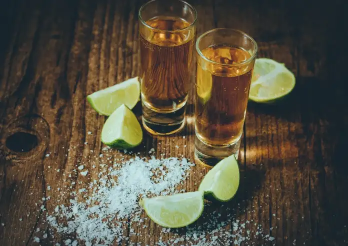 Μπορώ να πίνω αλκοόλ αν παίρνω αντικαταθλιπτικά;