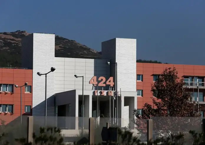 Ξηλώνονται οι ηγεσίες στα στρατιωτικά νοσοκομεία – Έκτακτες κρίσεις ζήτησε ο Δένδιας από τον αρχηγό ΓΕΕΘΑ