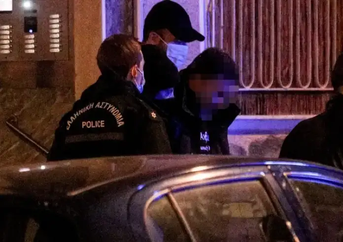 Γυναικοκτονία στους Αμπελόκηπους: Στη φυλακή ο 39χρονος που σκότωσε με σφυρί τη σύζυγό του