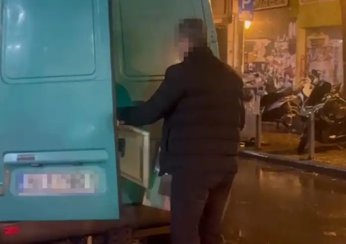 Θεσσαλονίκη: «Ντου» της αστυνομίας σε γκαλερί με πλαστούς πίνακες – Tα «μαϊμού» έργα τέχνης τα πουλούσαν ως γνήσια