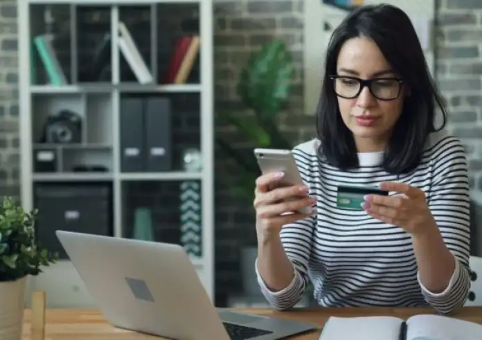 Άμεσες μεταφορές χρημάτων: Τι αλλάζει από το 2025