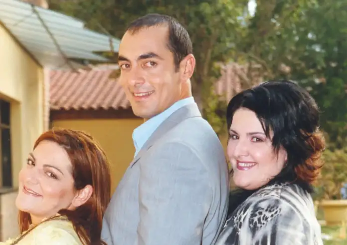 Ποια είναι η καλύτερη κωμική σειρά της ελληνικής τηλεόρασης όλων των εποχών - Ποια πήρε σοκαριστικά λίγες ψήφους