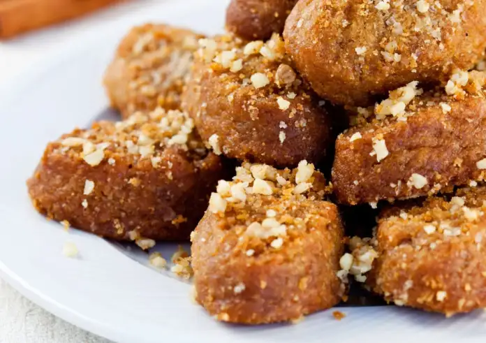 Μελομακάρονα με τέλειο σιρόπι: Το μικρό μυστικό που κάνει τη διαφορά