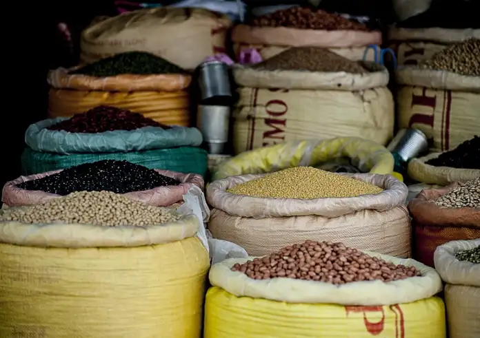 Η τροφή που θα σε κάνει να φαίνεσαι νεότερη