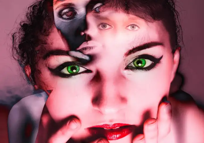 Σχιζοφρένεια: Τα 2 πρώιμα σημάδια που πρέπει να μας ανησυχήσουν