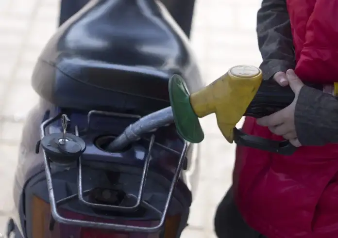 Μέση Ανατολή: Από Τετάρτη θα αυξηθούν οι τιμές των καυσίμων, λένε οι πρατηριούχοι