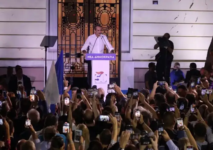 Μητσοτάκης από Ρηγίλλης: Να τιμήσουμε τους αρχηγούς, παρόντες και απόντες – Να χαρίσουμε στη ΝΔ τρεις συνεχόμενες κυβερνητικές θητείες