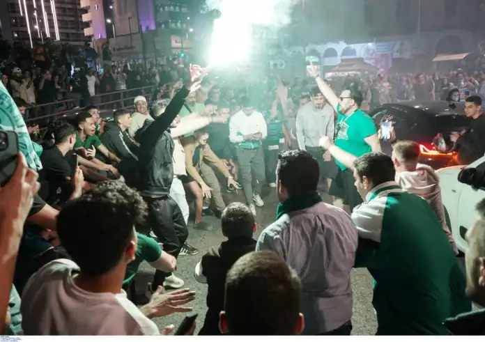 Παναθηναϊκός: Βγήκαν στους δρόμους οι φίλοι του «τριφυλλιού»