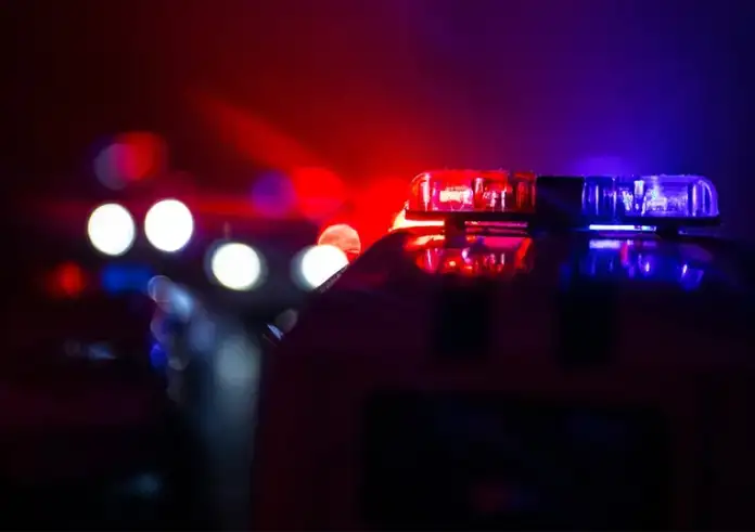 Αθήνα: 20χρονος σε κινηματογραφική καταδίωξη – Παρέσυρε αστυνομικό και συνελήφθη