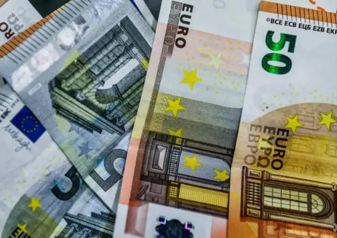 Συντάξεις Σεπτεμβρίου 2025: Αναλυτικά οι ημερομηνίες πληρωμής και τα αναδρομικά αποστράτων