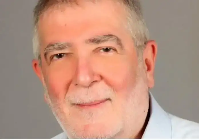 Πέθανε ο δημοσιογράφος Στέλιος Μπουφίδης