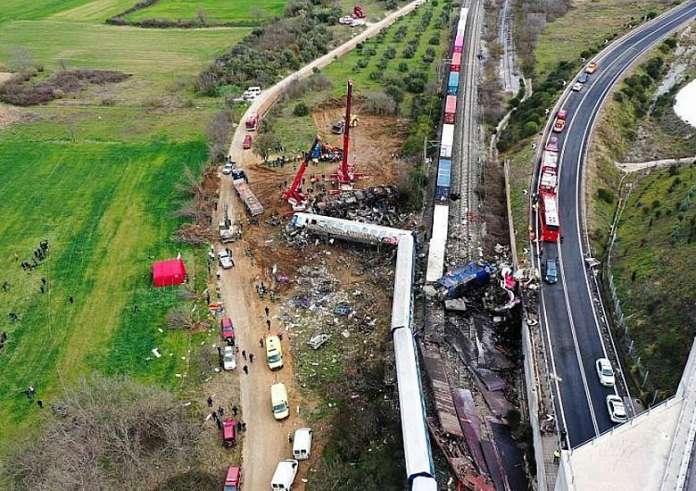 Εμπειρογνώμες σε Μητσοτάκη για Τέμπη: «Βρήκαμε τα αίτια και τις αποδείξεις, στο τέλος κάποιοι θα εκτεθούν»