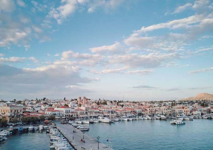 Αίγινα: Ακόμη δεν έχουμε πόσιμο νερό - Οργισμένοι οι κάτοικοι