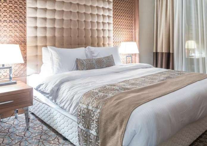 Airbnb: Μικρή η επίδραση στην αύξηση των ενοικίων - 2,28 εκατ. κενά σπίτια στην Ελλάδα