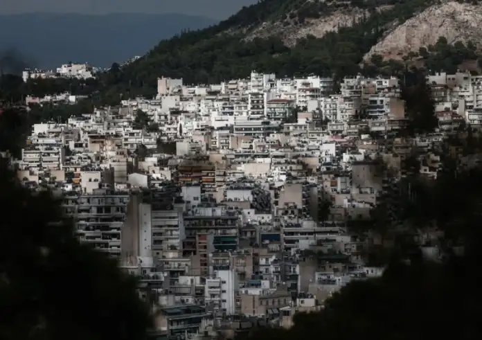 Ακίνητα: Δεν υπάρχει περίπτωση να λύσει το στεγαστικό αυτό το μέτρο – Τι λένε παράγοντες της αγοράς για τα νέα μέτρα της κυβέρνησης