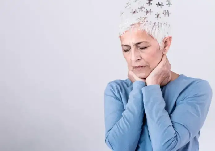 Τέσσερις συνήθειες για να αποκτήσεις μετά τα 50 και να μειώσεις τον κίνδυνο για άνοια