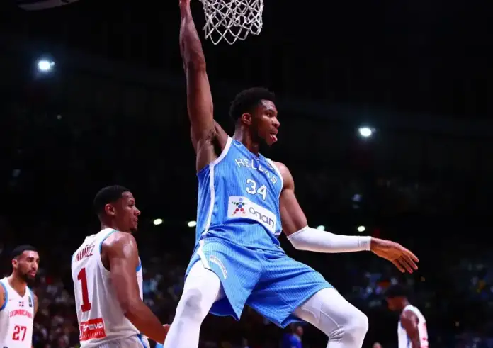 Τα highlights του Γιάννη Αντετοκούνμπο στο Προολυμπιακό - Δεν έχασε ούτε ένα σουτ