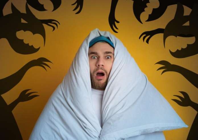 Τι σημαίνει αν βλέπετε έναν δαίμονα στο δωμάτιό σας όταν ξυπνάτε – Είναι πιο συνηθισμένο απ΄οτι πιστεύετε