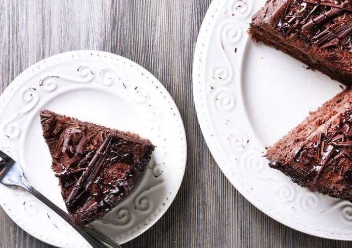 Διατροφή: Τα 4 είδη που πρέπει να σταματήσουμε να καταναλώνουμε για να μειώσουμε τον κίνδυνο εμφάνισης καρκίνου