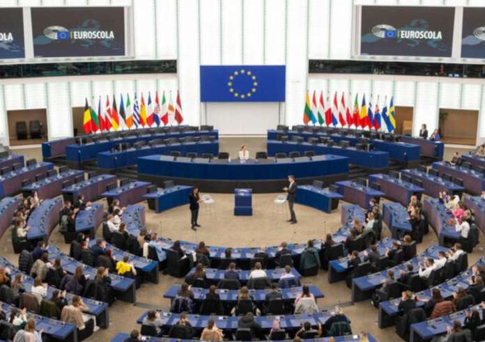 Ψήφισμα – κόλαφος του Ευρωκοινοβουλίου για το κράτος δικαίου στην Ελλάδα: Υποκλοπές, ελευθερία του Τύπου και Τέμπη στο επίκεντρο