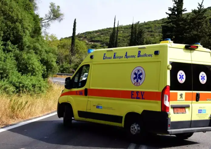 Ανατροπή λεωφορείου με 30 επιβάτες στην παλιά Εθνική Βόλου - Λάρισας – 10 τραυματίες