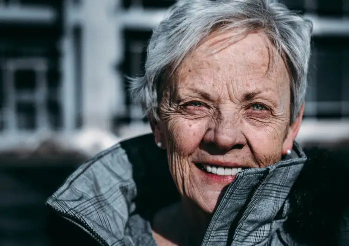 Μακροζωία: Η Νο1 καθημερινή συνήθεια που προσθέτει χρόνια στη ζωή σας, σύμφωνα με ειδικούς