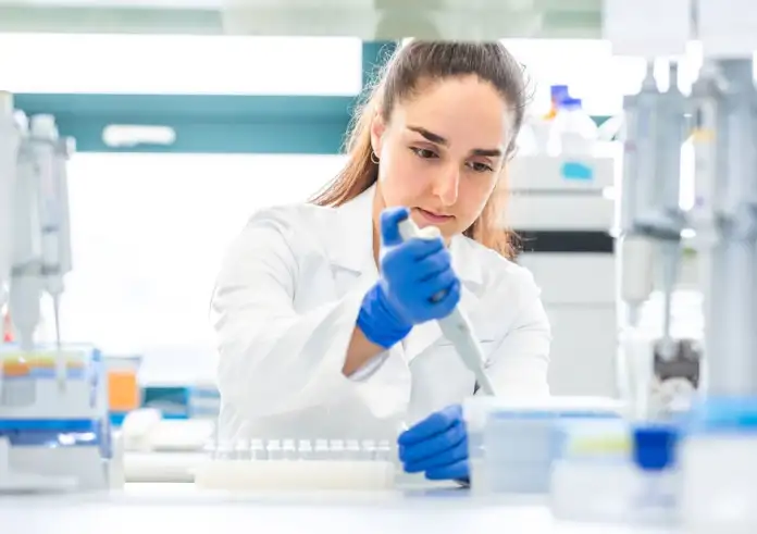 Γρίπη: Πότε πρέπει να κάνουμε το εμβόλιο