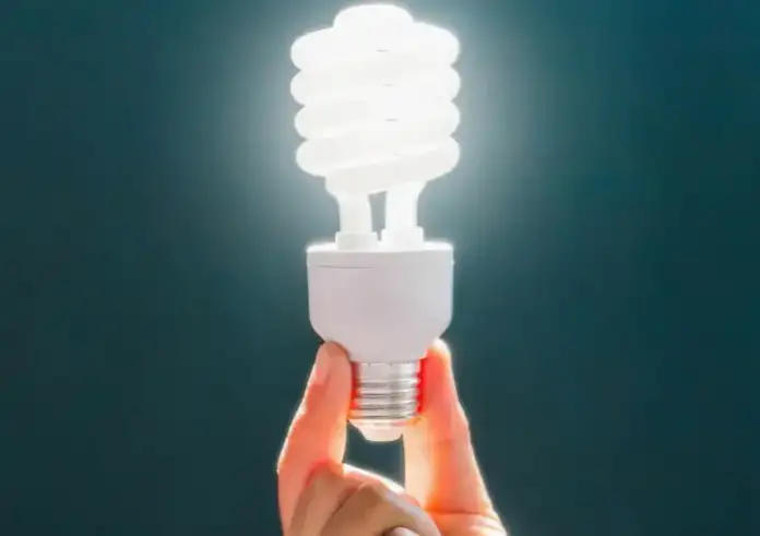 Φωτορύπανση: Τι είναι και πώς συνδέεται με το Αλτσχάιμερ