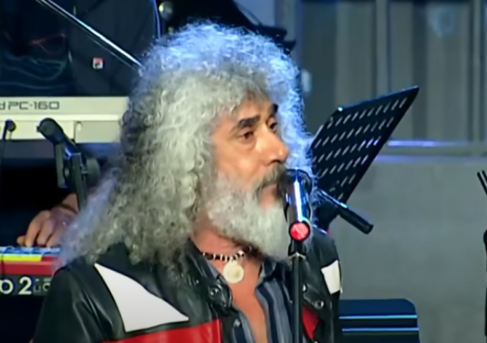 Αθώος ο Γιάννης Γιοκαρίνης – Ούτε από λαιμό με έπιασε, ούτε τίποτα, κατέθεσε η γυναίκα του