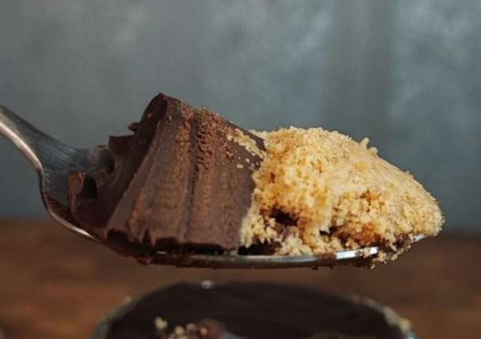 Συνταγή για πανεύκολο σοκολατένιο γλυκό σε ποτήρι - Χωρίς ζάχαρη, έτοιμο σε 15 λεπτά