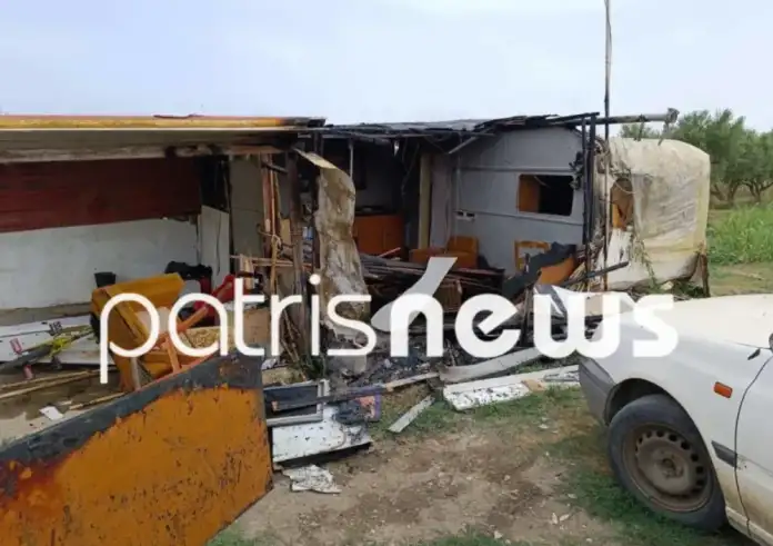 Ηλεία: Έκαψαν το σπίτι του δολοφόνου της 11χρονης Βασιλικής την ώρα της κηδείας της