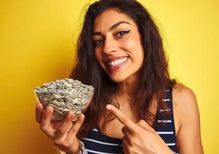 Ηλιόσποροι: 5 σημαντικά οφέλη που πρέπει να ξέρεις για το θρεπτικό σνακ