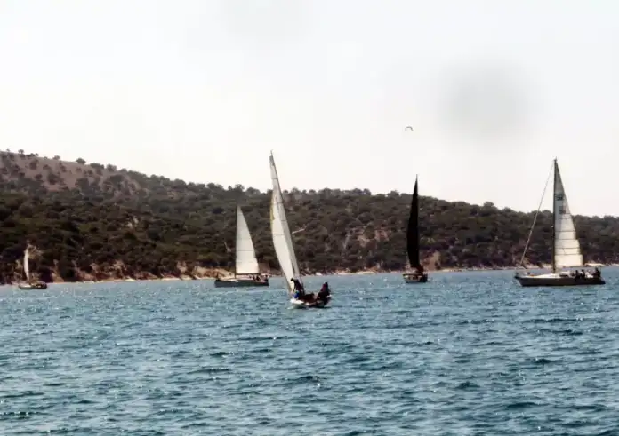 Τραγωδία στο Aegean 600: Νεκρή αθλήτρια στο διεθνή ιστιοπλοϊκό αγώνα ανοιχτά της Καρπάθου