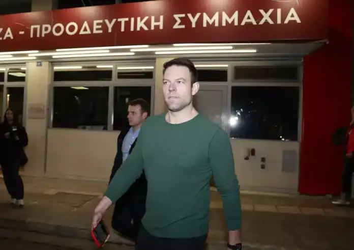 Τελεσίγραφο Κασσελάκη: Ή πρόεδρος μέχρι τις εκλογές ή αναβάπτιση στο Συνέδριο